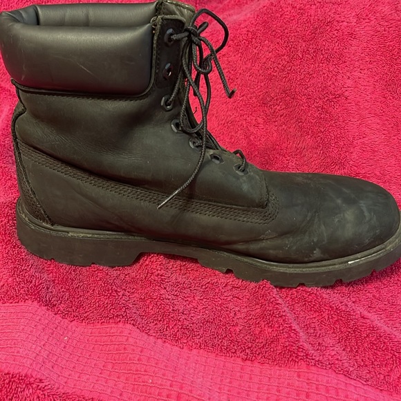 Timberland Black Suede Nubuck 6” Waterproof Boots. Marks on them. See pictures - Picture 5 of 11